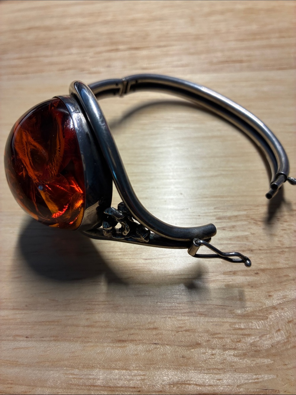 Vintage Sterling Silver Bracelet with Genuine Amber Cabochon - Picture 4 of 5